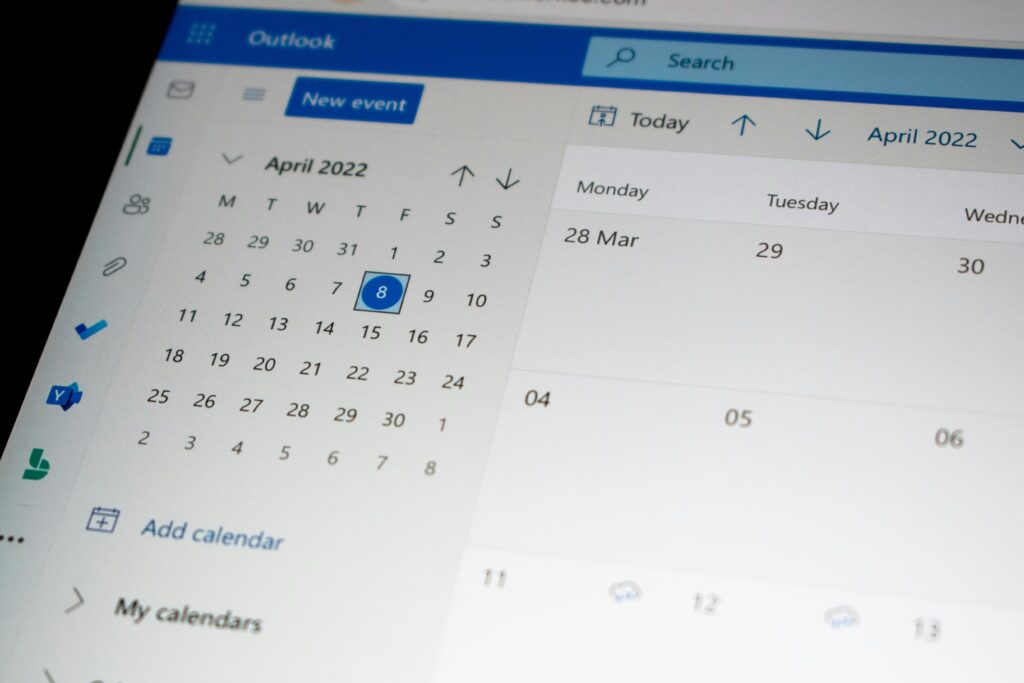 online calendar bookedin