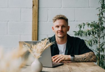 tattoo artist social media posting tips and content ideas